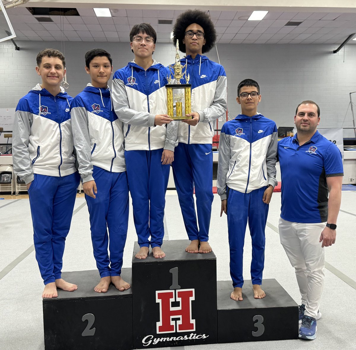 Boys team finish🥉at District Championships! #AmazingGymnasts @BA_Highlanders @BelAirHigh @YISDAthletics1 @YsletaISD @KFOX14 @epsportsnet @Fchavezeptimes @KTSMtv @YISDCFO @B_Russ_Garcia @belairargus @eric_scogin @KVIAABC7News @ColinDeaverTV