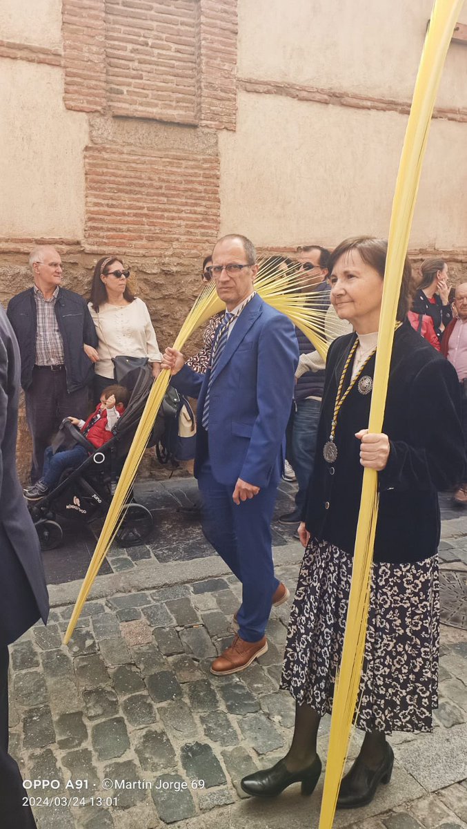 En el día de hoy, un grupo de cofrades junto a los niños de nuestra Cofradía han acompañado a <a href="/MedinaceliAvOfi/">MedinaceliAvOficial</a> y a los #padresfranciscanos en la procesión de Las Palmas con nuestro hábito.
También un representante a estado junto con el resto de cofradías en la Procesión.
