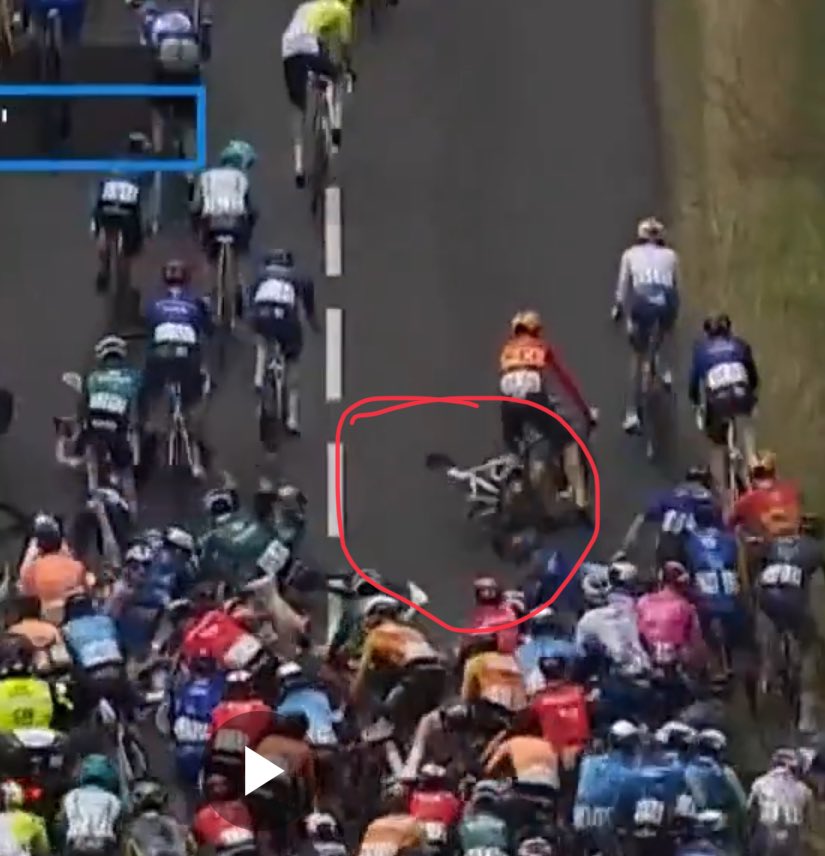 SebLainé tweet media