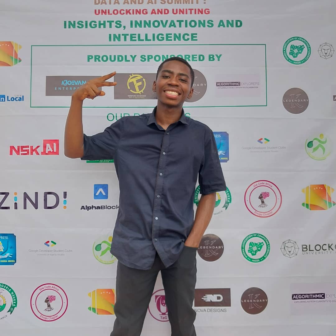 Ndigitals001's tweet image. I attended the #dataandaisummit on Saturday at New Engineering Annex, UNN. The event was quite impactful. I got to see ways one can leverage AI as an assistant, as a Developer and in business.

Big thanks to @Ibekwekingsley0 &amp;amp; @aiclubunn for organizing the event.
#dsnunnsummit