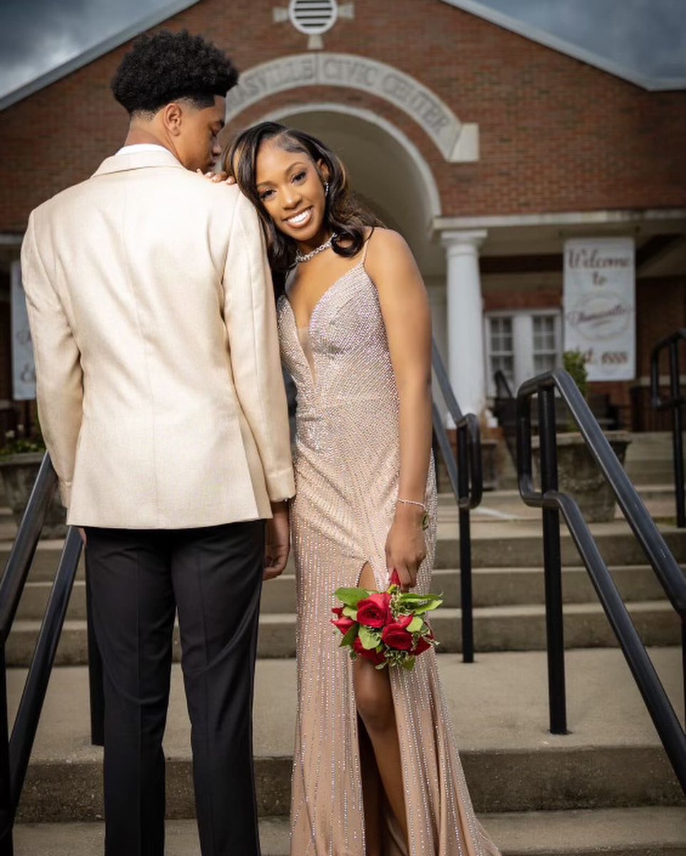 2peachyll's tweet image. #Prom24
#MyMini