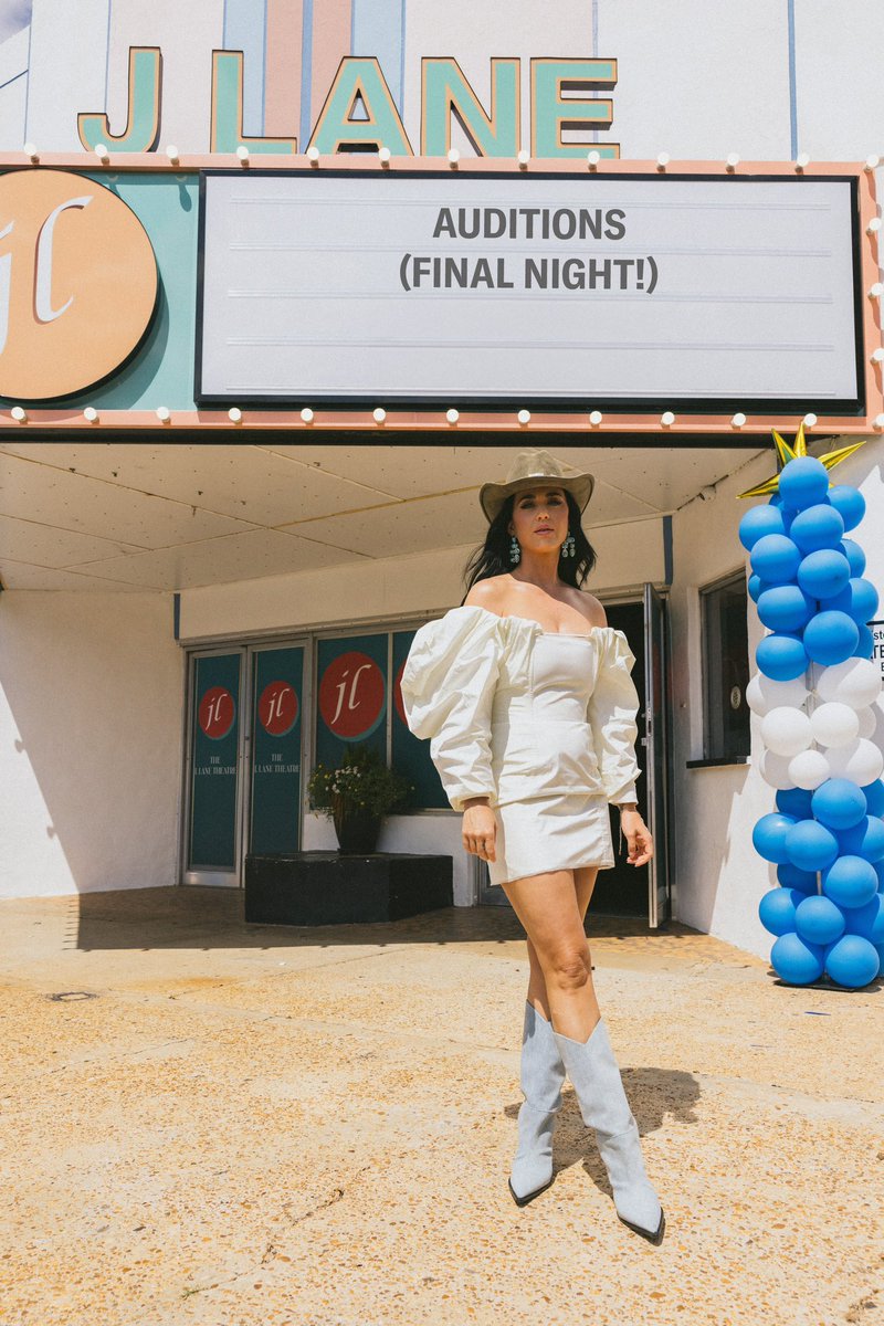 KATY PERRY tweet media