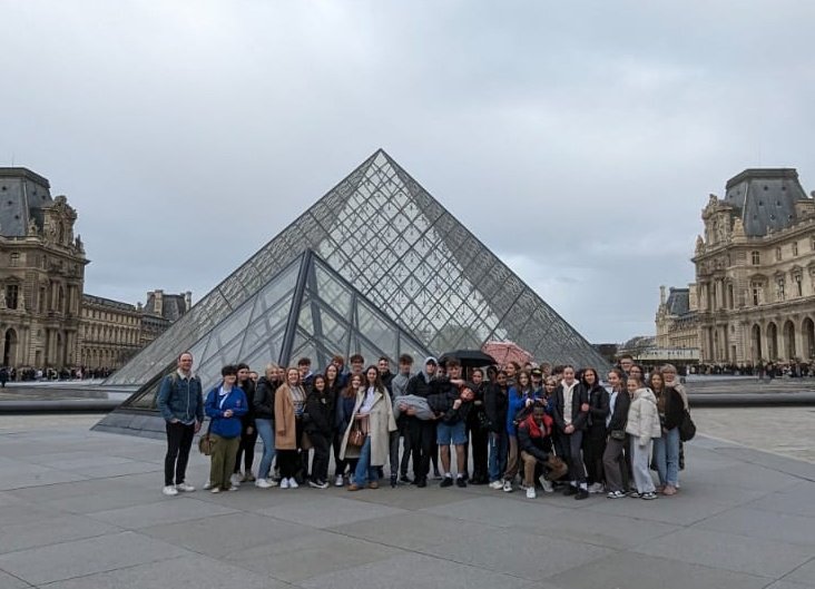 Louvre, Pompidou centre, les halles hard rock cafe. Kids had a brilliant day. <a href="/MaelorPenley/">Maelor School Penley</a>