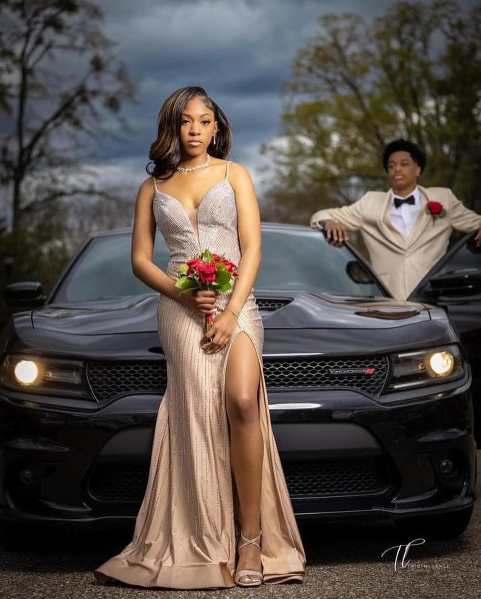 2peachyll's tweet image. #Prom24