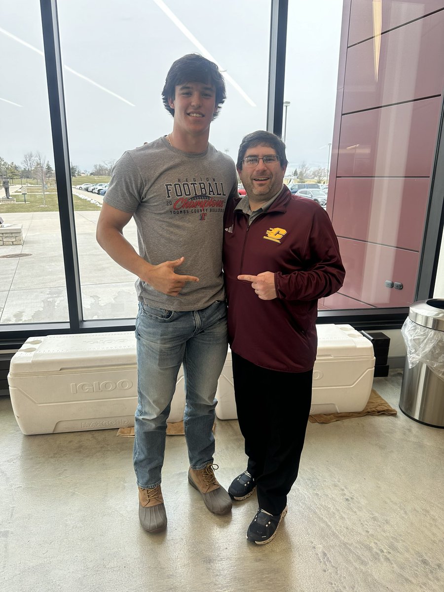 After an amazing Junior day and conversation with <a href="/CoachJKos/">Jake Kostner</a> I’m extremely blessed to receive my 3rd Offer from <a href="/CMU_Football/">Central Michigan Football</a> 🔥
Thank you to the coaches and staff for a great visit!! <a href="/CoachMcNamara9/">Ryan McNamara</a> <a href="/CoachMcElwain/">Jim McElwain</a> <a href="/CoachBMart/">Buddy Martin</a> <a href="/NEGARecruits/">Northeast Georgia Recruits</a> <a href="/RecruitGeorgia/">Recruit Georgia</a> @On3Recruits