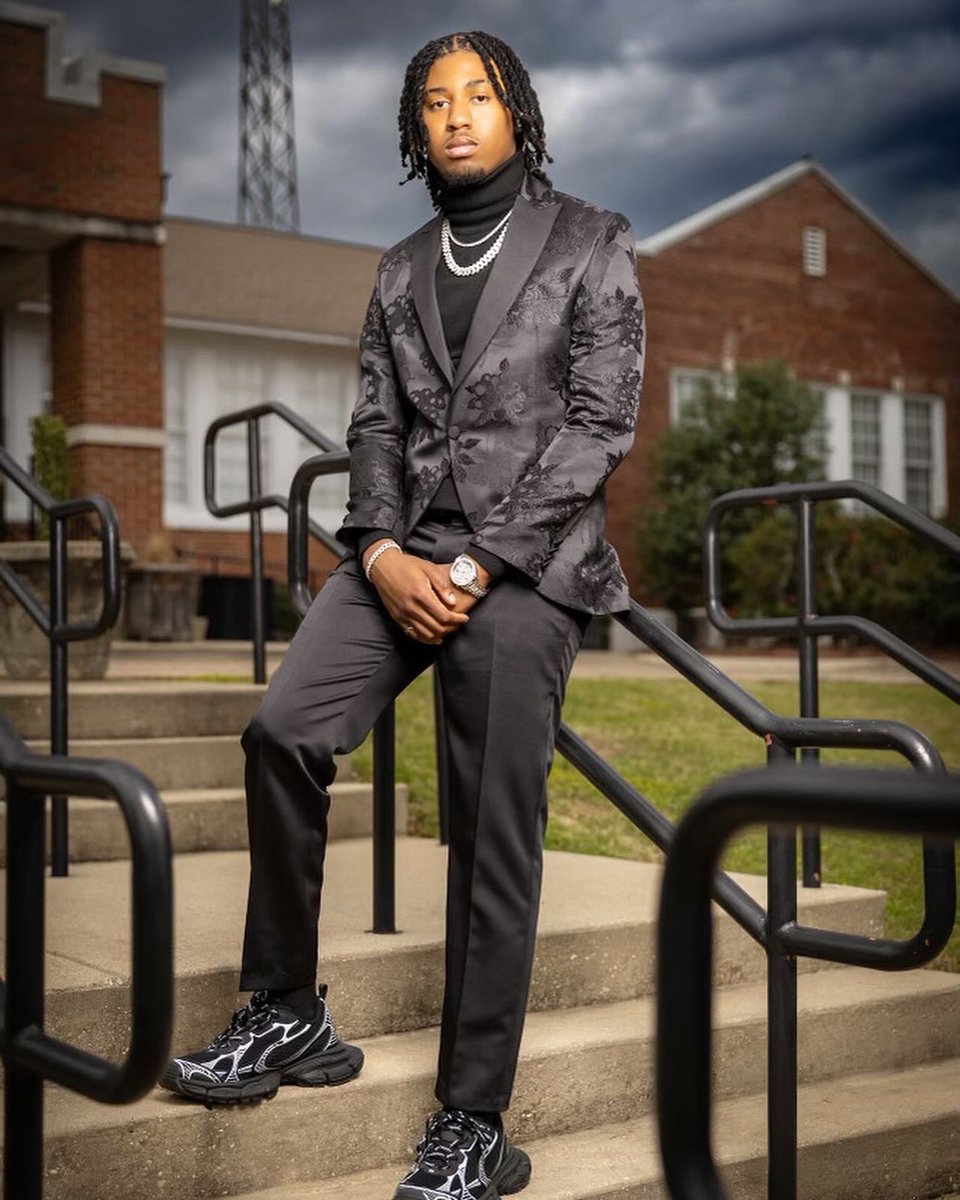 2peachyll's tweet image. Son
#Prom24