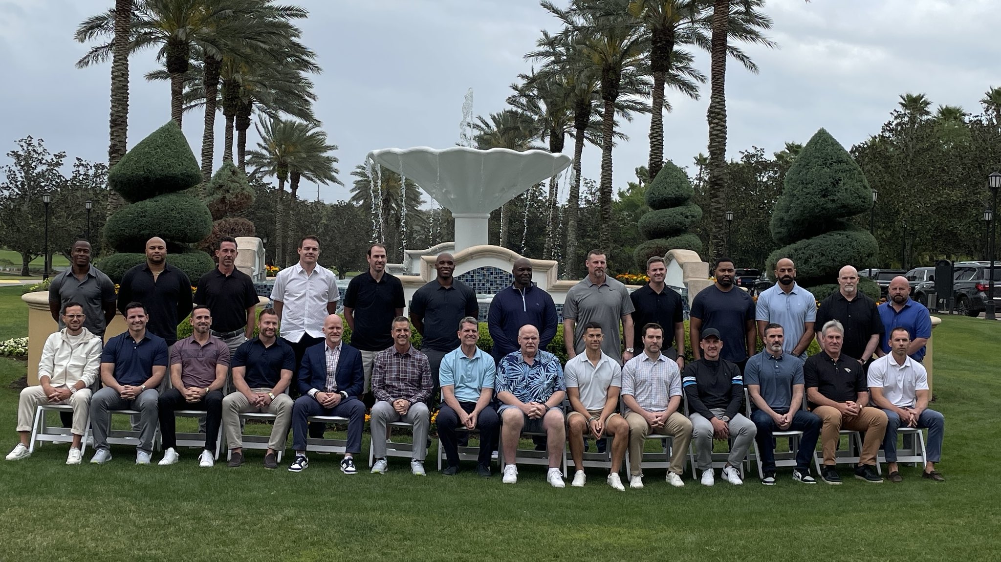 Kevin Seifert on X: "NFL coach photo, 2024 edition https://t.co/JzcIXwXCVa"  / X