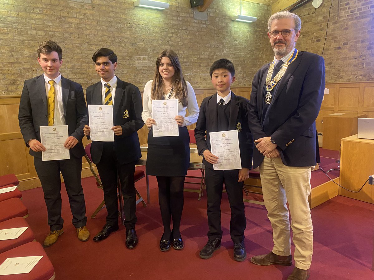 Our annual Interschools Quiz took place last Monday evening at BS College, with 8 Teams from 7 local schools. The winners were from BS College with runners up from The Bishop’s Stortford High School. Both teams can be seen in the photos below, with Joint President Hugo Richardson