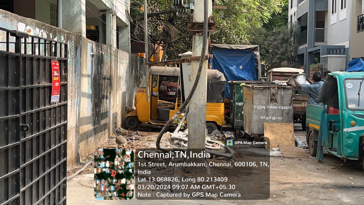 bawesme's tweet image. @ChennaiTraffic Autos and other vehicles abandoned for almost more than 2 years in water tank road, MMDA colony, Arumbakkam.  @CMOTamilnadu @mkstalin