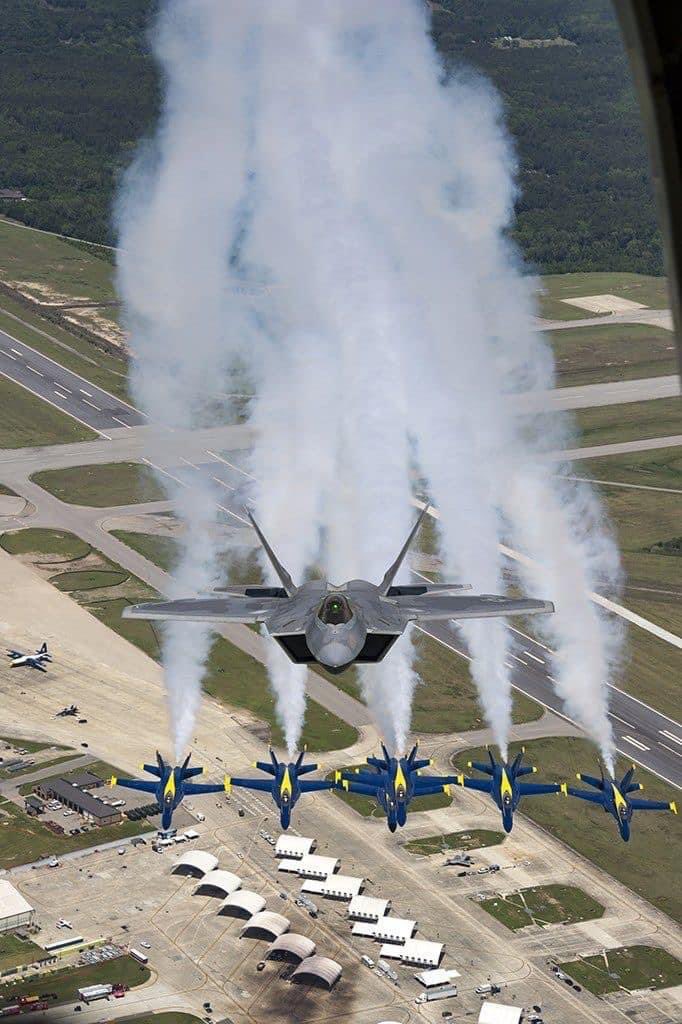 F-22 and Blue Angels 🇺🇸