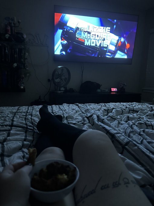Bad health day= compression socks and the Lizzie McGuire Movie with my reheated dinner because my stomach<a href="/tag/cosplay"class="tags"><span>#cosplay</span></a><a href="/tag/raven"class="tags"><span>#raven</span></a><a href="/tag/pantyhose"class="tags"><span>#pantyhose</span></a><a href="/tag/ravencosplay"class="tags"><span>#ravencosplay</span></a><a href="/tag/unfiltrd"class="tags"><span>#unfiltrd</span></a>