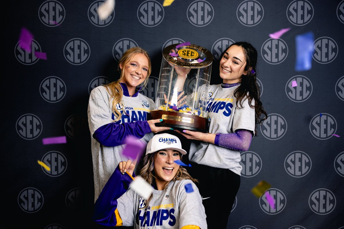 strikin' that trophy pose 🏆🤩 @LSUgym x #SECChampionship