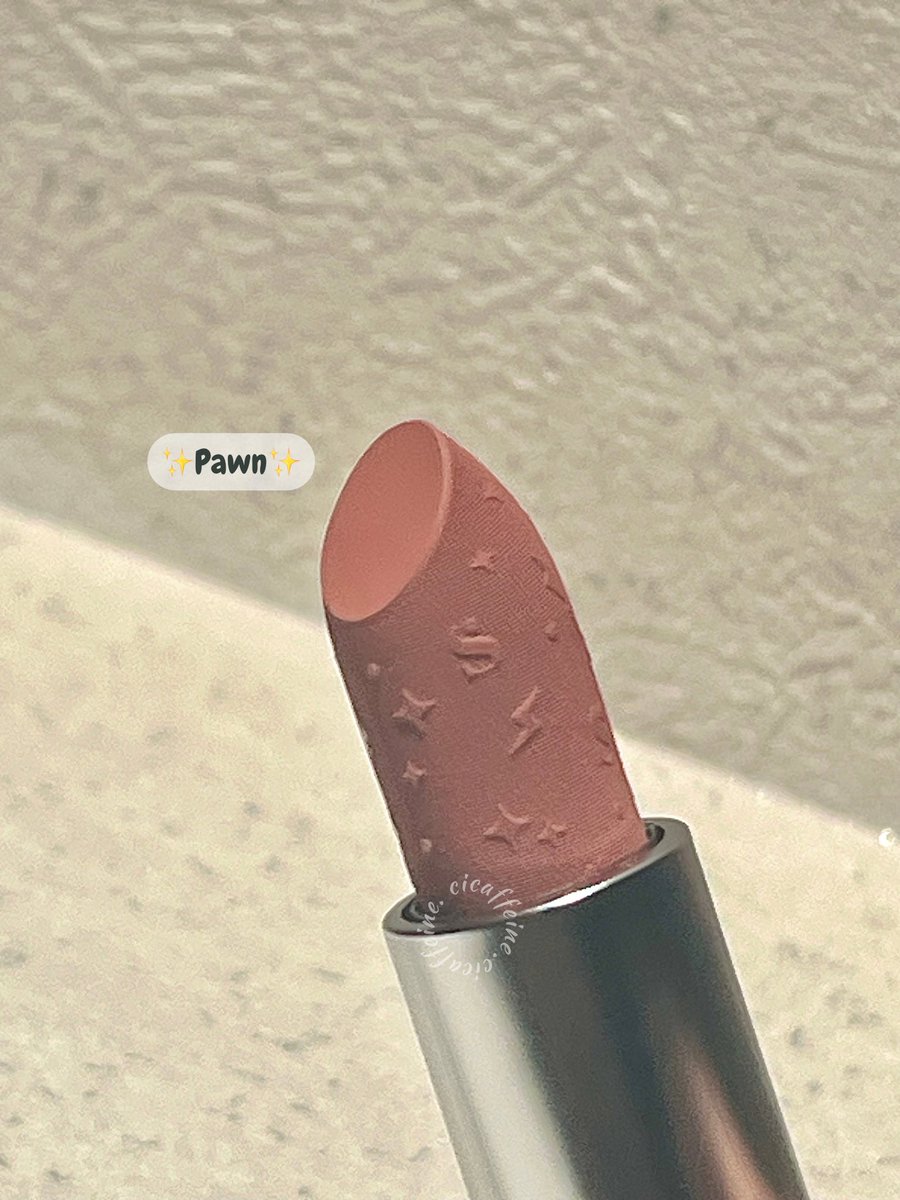 cicaffeine's tweet photo. Throwback zara circa 2020 pake shade terbaru checkmatte ✨pawn✨
#TooNudeToBeTrue
As always embossnya checkmatte selalu cantik 🥹🥹 #thinczensapproved https://t.co/EEPXU48osR
