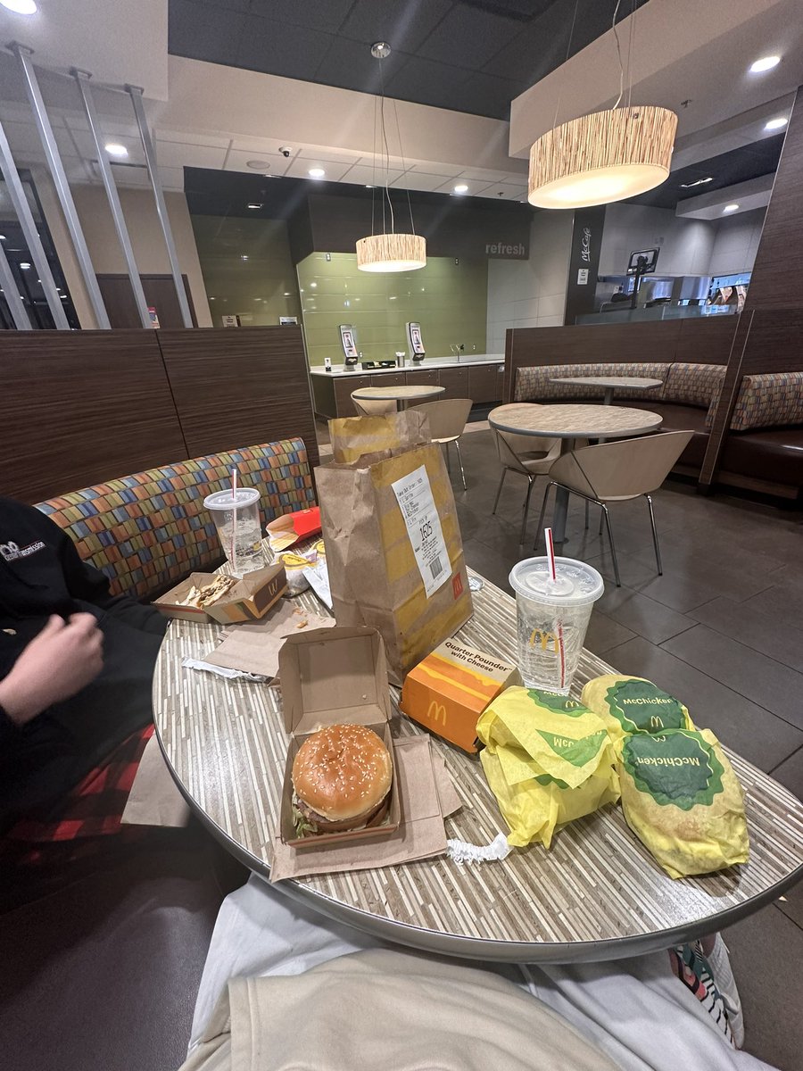 ShrekTooTuff's tweet photo. Is this passion chat? https://t.co/AePVoTyJJS