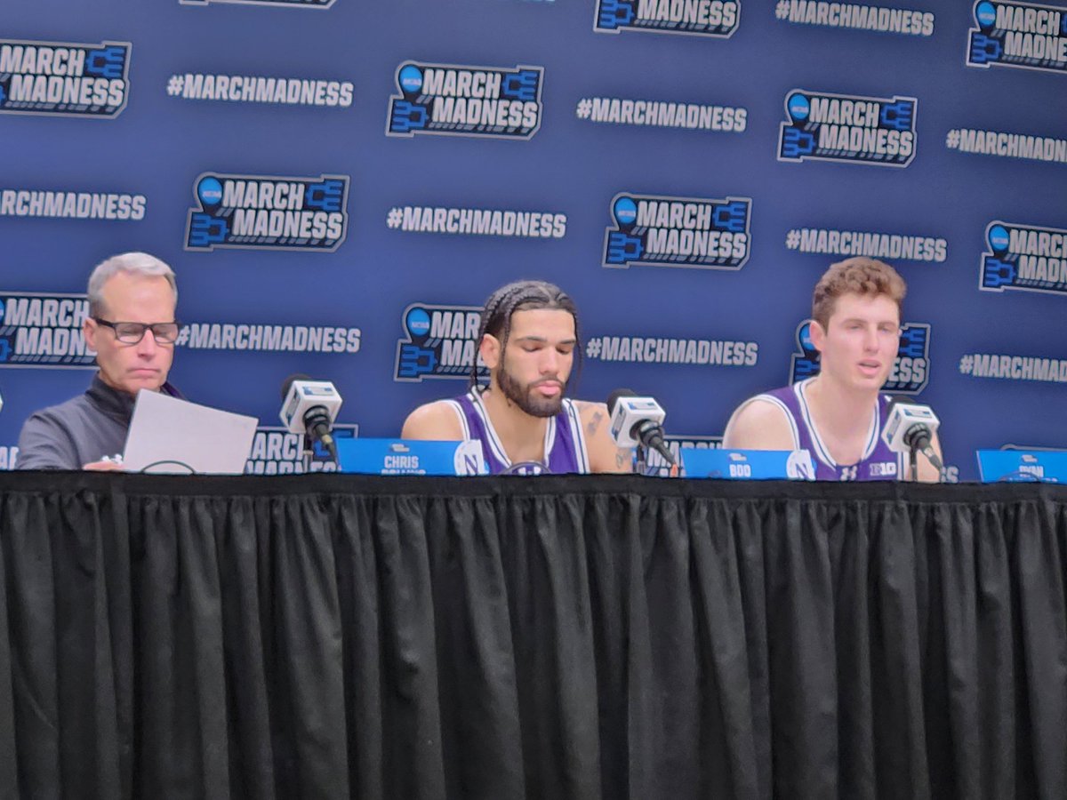 Collins, Buie, Langborg on podium plus Barnhizer & others in locker room. We'll be live with @NUMensBball reaction (& Collins choking up about Boo's departure & impact) 10:30 @GNSportsTV with @paytonsun @Andy_Masur1