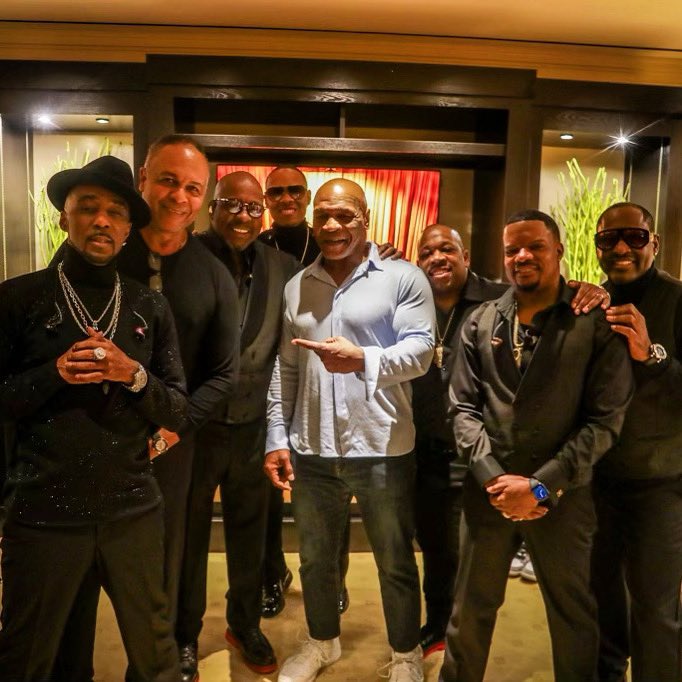 Thank you to all of my friends who came out to #LasVegas to see my brothers and I perform at @WynnLasVegas - see you in July! #newedition #neweditionresidency #music #livemusic #bobbybrown