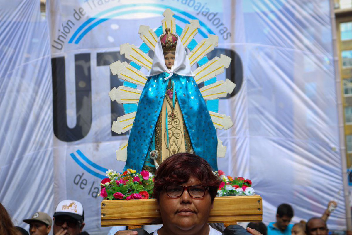 Nunca más miseria planificada Marchamos por memoria, verdad y justicia con el movimiento obrero organizado y miles de compañeros y compañeras a la plaza de mayo.