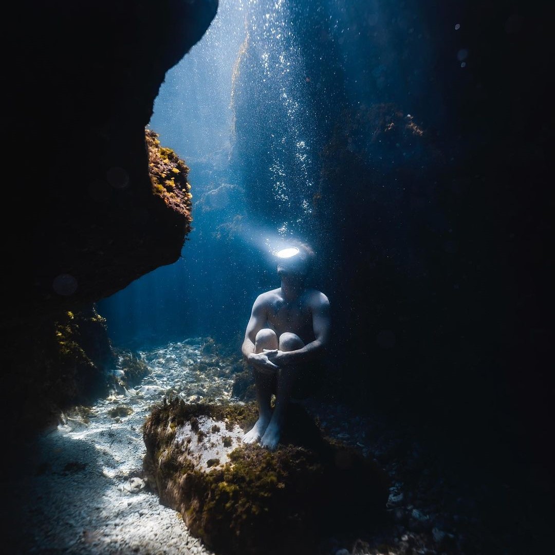 Escape to #Cozumel, where the real magic happens below the surface. Dive into a world of vibrant corals and unforgettable moments 🌊 Your underwater playground awaits, are you ready to explore? 🤿😉 📷 IG benjaminriquelme_ @GoCaribeMex #AquaticFun #Diving