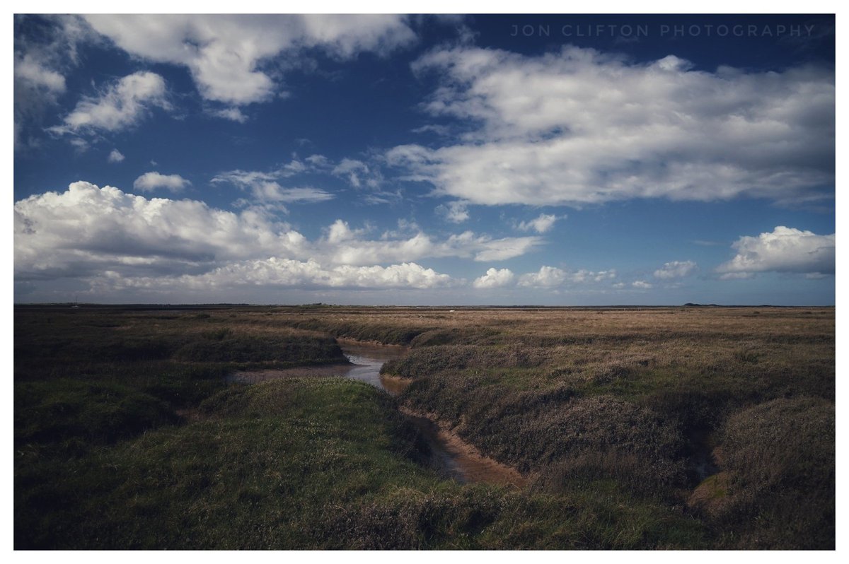 Two photo walks this weekend as part of the awesome Deepdale Hygge. 19 brilliant people to teach and incredible light across Brancaster marsh.