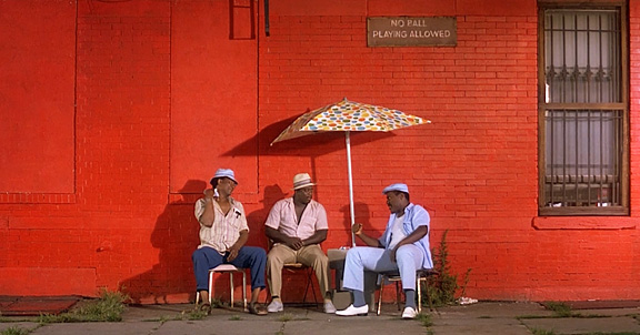 TheCinesthetic's tweet photo. do the right thing (1989) dir. spike lee https://t.co/l1jKf3Ai2O