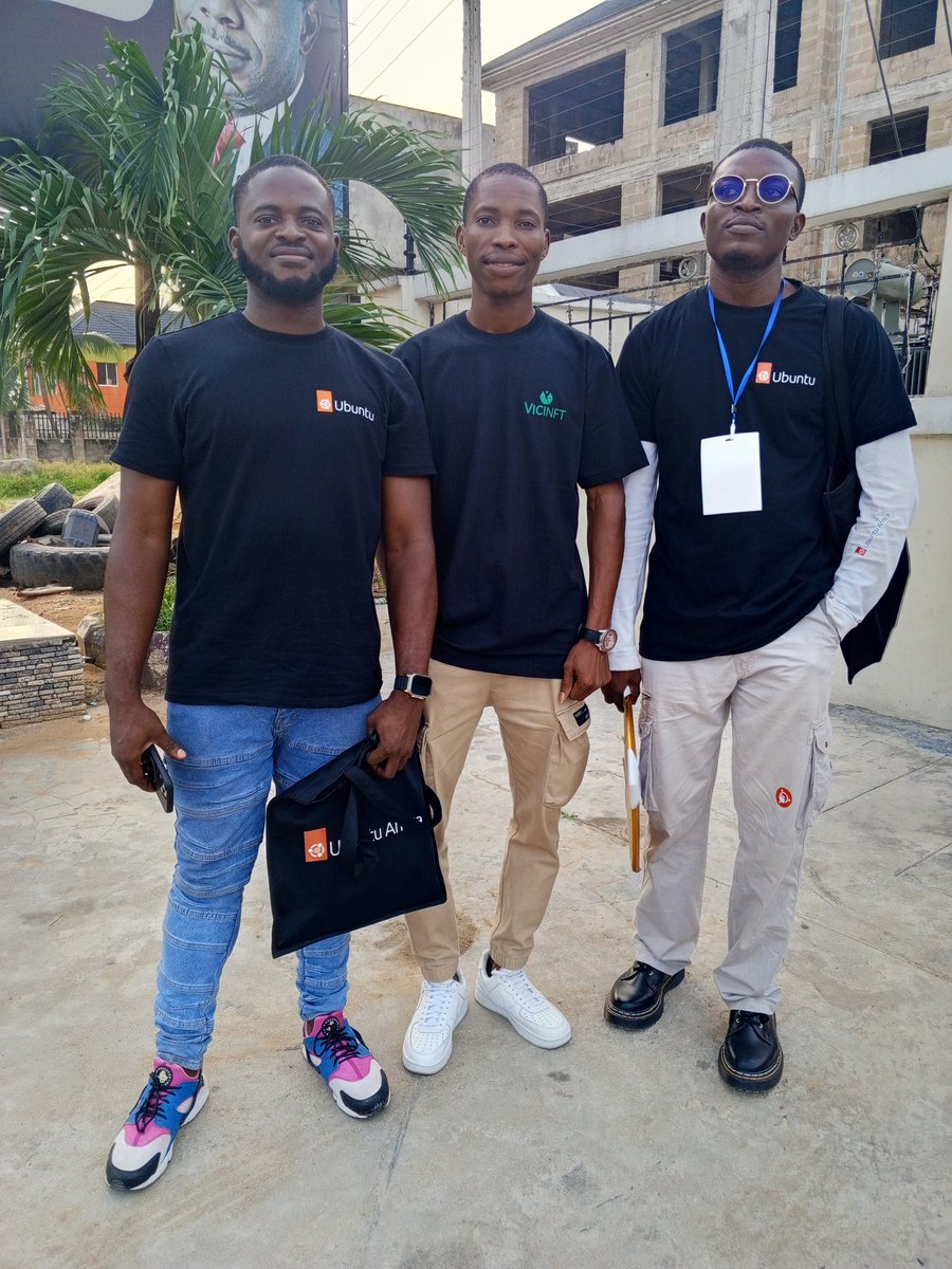 SmithGrandee's tweet photo. It was nice meeting up with the representatives of @injective, @ubuntu and @lavanetxyz.

@ViciNFT5 hope to officially partner with you. 👀 https://t.co/kUa5YuGU3O