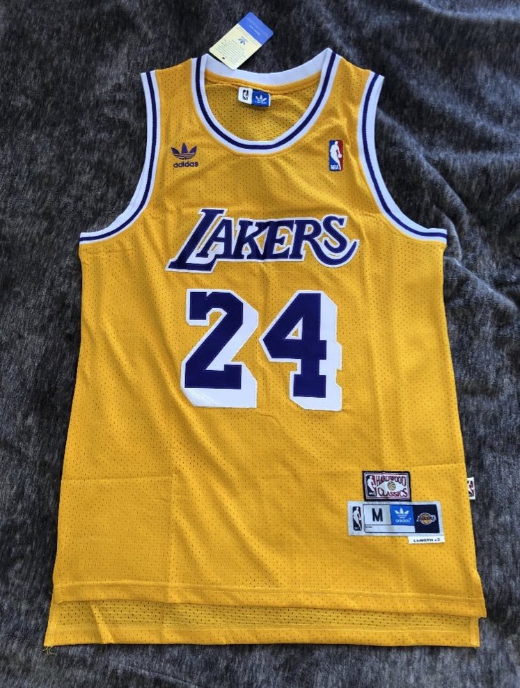 LakeShowYo tweet media