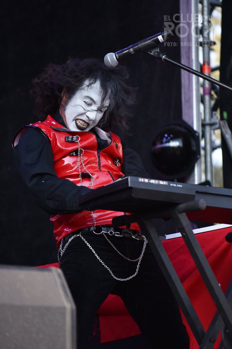 ElClubDelRock's tweet image. La bande-son imaginaire abarrotó la Carpa Intolerante del Festival @vivelatino 2024

Galería: La Bande-son Imaginaire en el Vive Latino 2024 elclubdelrock.com/conciertos/la-… 👻

Fotos: @RachelNitro