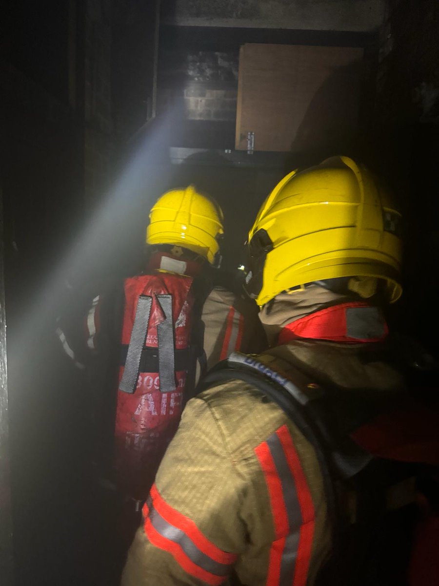 MalpasFS's tweet image. Today the crew went over to do some training with GMFRS, we had a fantastic day, it was a great opportunity to exchange knowledge, refine skills &amp;amp; strengthen our collective mission to serve &amp;amp; protect our communities. #oncall #Thinkoncall #Teamwork #Firefightertraining 🚒👩🏻‍🚒👨🏻‍🚒🔥