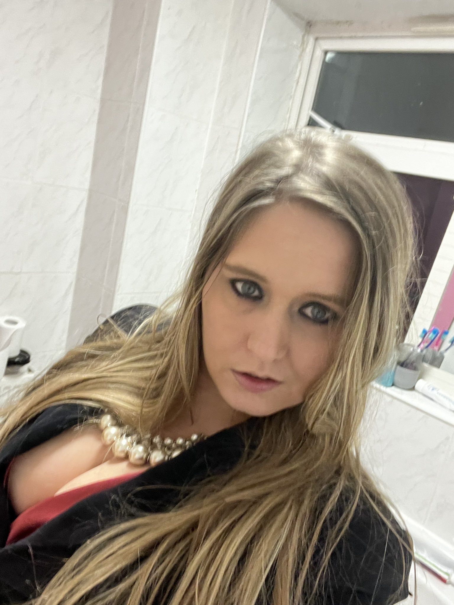 Follow retweet and sub to my of https://t.co/ml8Ex9G7FL do it now https://t.co/9cu9fT7s4J