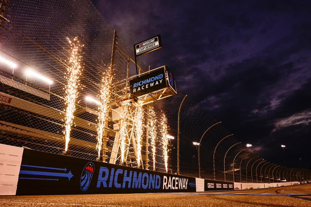 Our go next! 🏁🏁🏁FIRE UP THOSE LIGHTS! Night racing is BACK. #nascar @RichmondRaceway