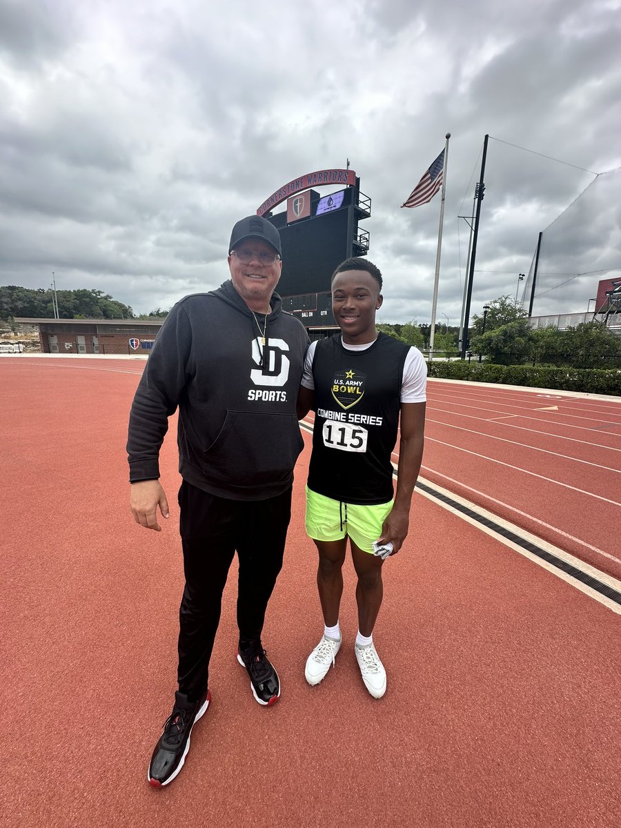 zay2shiftyyy_'s tweet photo. Had a great time competing today at @SDSports thanks coach @JeffHecklinski @CoachTylerFunk @joeray36 @_RL_Martin for the invite. https://t.co/oub1kcaSXu