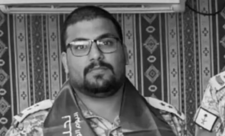 abdullah_HSS_'s tweet photo. #استشهاد_ابن_الوطن_الملازم_يحيى_مباركي اثر انفجار لغم أرضي أثناء قيامه بواجبه الوطني في الحد الجنوبي.
 إلى جنة الخلد بإذن الله يا بطل أنت ومن سبقك من زملائك الأبطال.
#تبوك #شهداء_الوطن https://t.co/Xf6UGVj7Mt