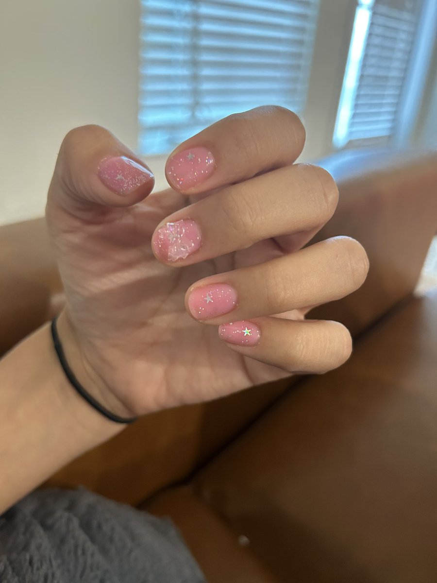 woefulthing's tweet photo. Btw do u guys like my cute new nails I did them last nite :-))) https://t.co/If2sbjPtgI