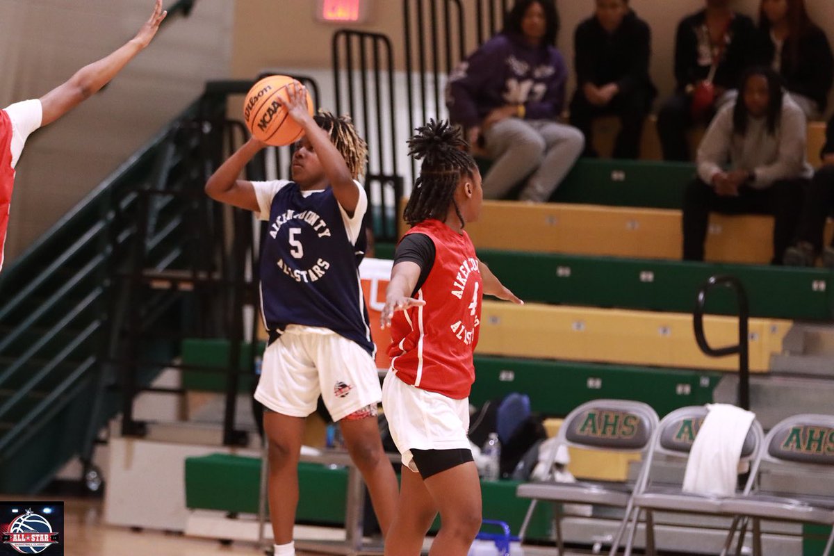 Kennedy armistead (@knarmistead) on Twitter photo After a great conversation with Coach Erik Lindsey I’m blessed to receive my 6th offer from Saint Clair Community College.🙏🏾🙏🏾<a href="/derrickshine2/">Coach Derrick Shine</a> <a href="/Lady_grinders/">D. Shine Lady Grinders</a> <a href="/cpattjojo/">Chris Patterson</a> <a href="/MzTPsyBty/">LaToya A</a> <a href="/darrin_shine/">Darrin Shine</a> <a href="/KyleSandy355/">Kyle Sandy</a> After a great conversation with Coach Erik Lindsey I’m blessed to receive my 6th offer from Saint Clair Community College.🙏🏾🙏🏾<a href="/derrickshine2/">Coach Derrick Shine</a> <a href="/Lady_grinders/">D. Shine Lady Grinders</a> <a href="/cpattjojo/">Chris Patterson</a> <a href="/MzTPsyBty/">LaToya A</a> <a href="/darrin_shine/">Darrin Shine</a> <a href="/KyleSandy355/">Kyle Sandy</a>