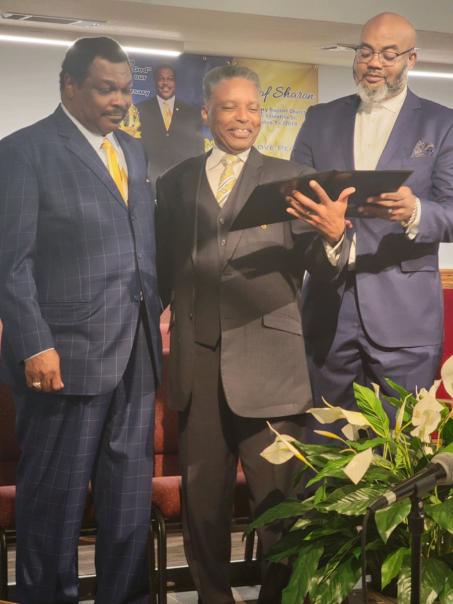 Today was a boessing. It was a blessing to fly into Houston and see Pastor Darrin Moore at Truevine BC, Pastor Krejchi Hester at Saint Paul BC, and to hear Pastor Roy Cotton preach at Rose of Sharon BC was a blessing as we honor 40 years of service to 4th Ward & greater Houston!