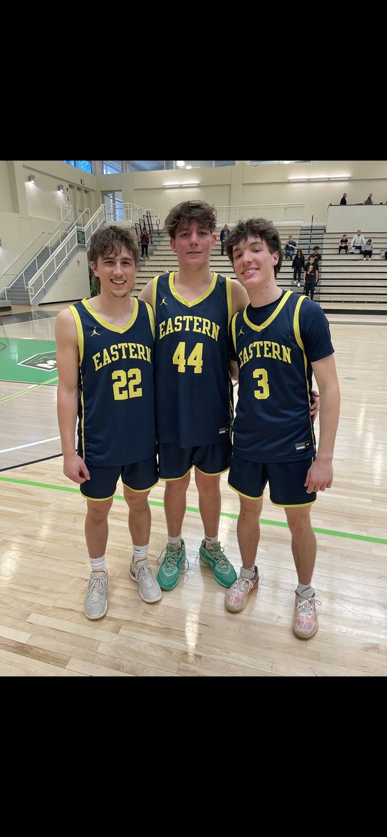 boys_ey's tweet photo. End of a great season and Eastern York Basketball career for these young men! https://t.co/NunOHrWl5v
