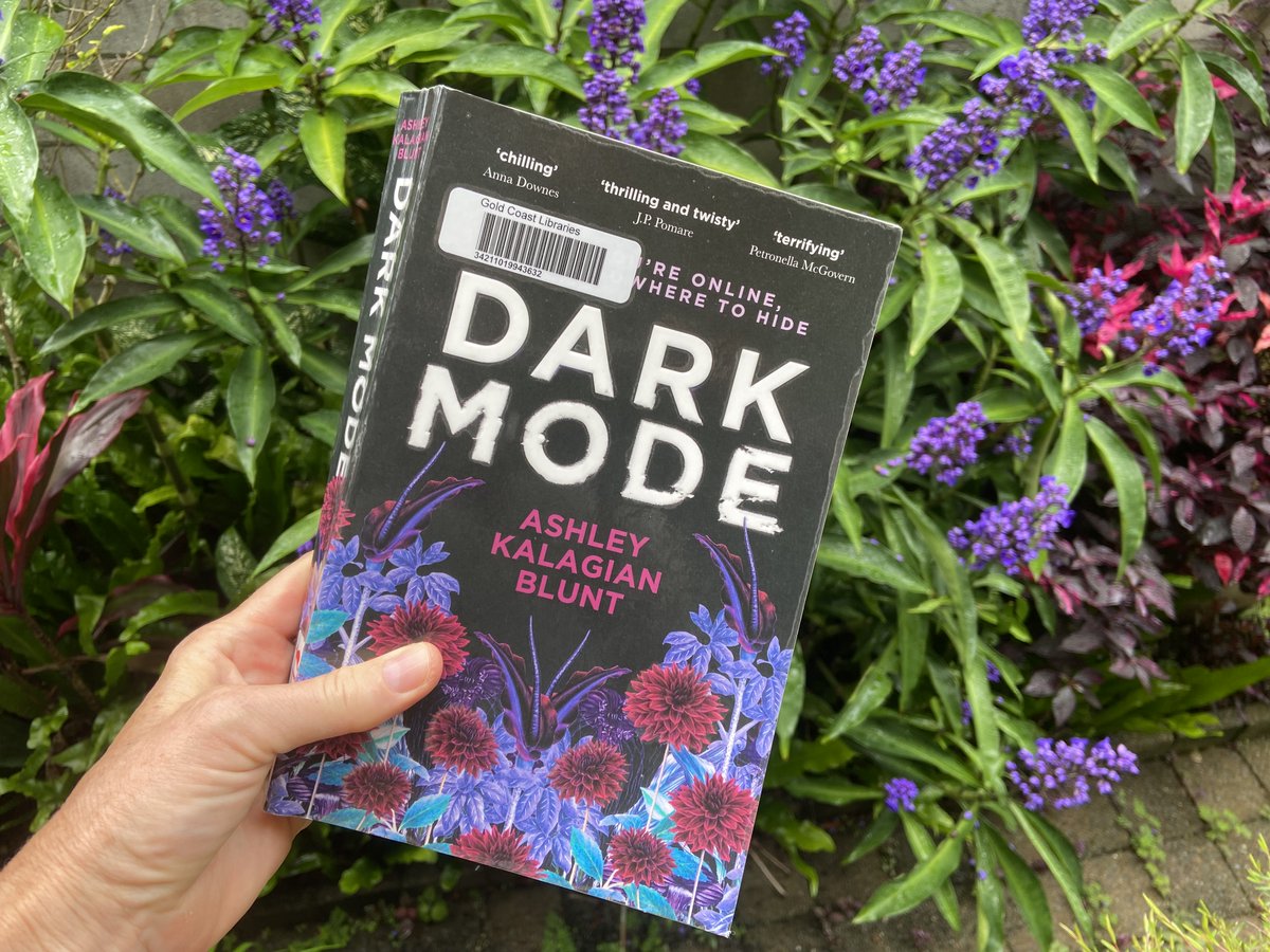 Just finished #DarkMode, debut psychological thriller by Aussie Author @AKalagianBlunt about the perils of the Dark Web. The story is filled with quirky and at times chilling references to plants. Unique, terrifying and absolutely gripping!