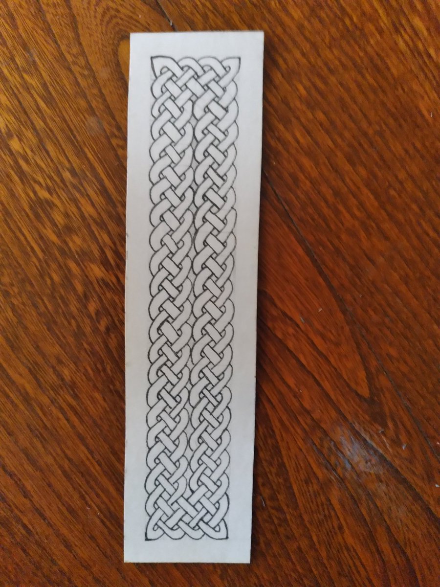 This was a book mark I gave away this was the first out line before filling it in 

#Celticknots 
#bookmarks