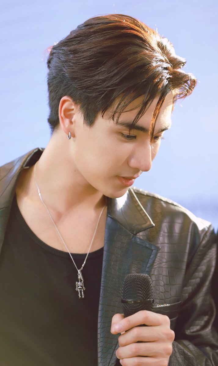 CHENCHENPPE's tweet photo. As long as you are happy, everything is worth it.
@perthppe
#PERTHsDay23rd 
#KDPPE #PerthTanapon 
#PERTH_Exhibition23 https://t.co/oOH149mm4s