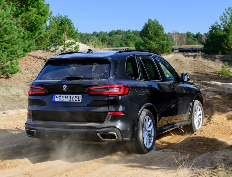 BOHP's tweet photo. BMWセキュリティモデル「BMW X5 Protection VR6」フェイスリフトモデル登場!~その2 | BMWおたっきーず!Blog - BMW総合情報ブログ https://t.co/Luv5j5L9KF #BMW #BMWX5 #BMWProtection https://t.co/kPSLZCgWza
