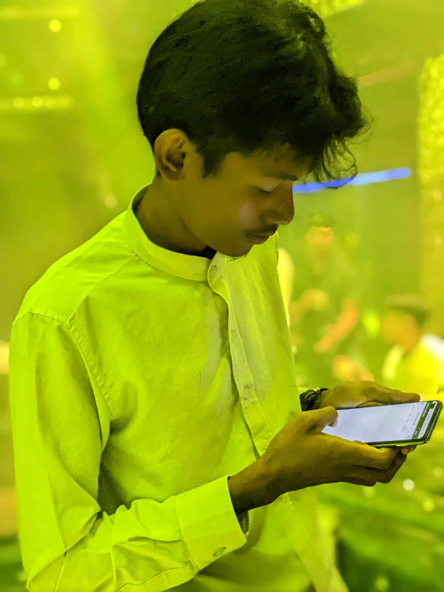 RJirna's tweet photo. រស់នៅសប្បាយនឹងជិវិតខ្លួនឯង https://t.co/9ShDT4hZIX