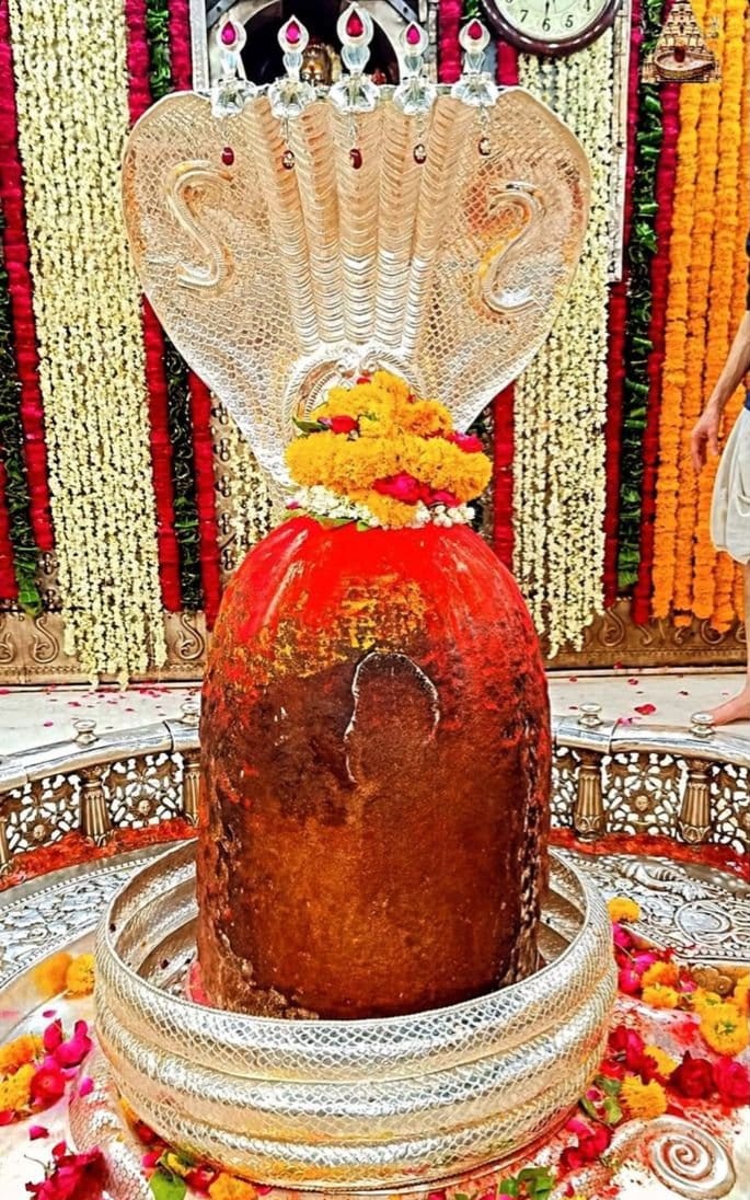 Sonali_S2's tweet photo. होली पर श्री महाकालेश्वर के अलौकिक श्रृंगार दर्शन ❣️ https://t.co/JzQ5jGkmP9