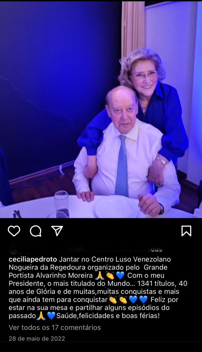 FBenidio's tweet photo. Independentemente da deselegância de JNPC, ao revelar que Cecília Pedroto só se fez sócia no ano passado, há uma coisa que me intriga e devia intrigar todos os portistas. Porque é que alguém que, em quase 40 anos, esteve sempre ao lado do presidente e nunca se queixou de falta de homenagens ao marido, de repente vem a público acusar o presidente e o clube de não terem honrado devidamente o mestre? Esta imagem tem 2 anos! 2 anos! Há 2 anos o presidente era fantástico.