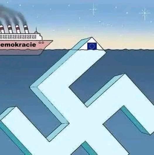 pazgabela's tweet photo. Zhúkov, tenía razón cuando dijo "Liberamos a Europa del fascismo, pero nunca nos perdonarán por ello". https://t.co/mrAAkSm4z8
