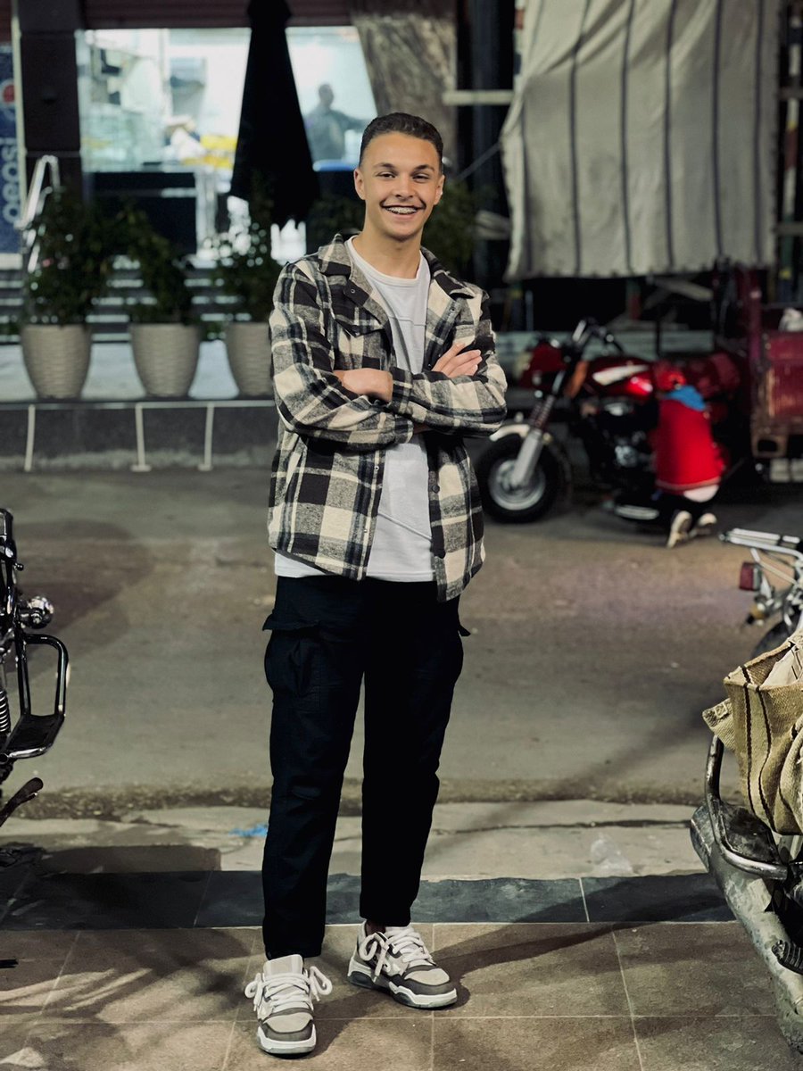 abu_khater_'s tweet photo. 🖤✨️ https://t.co/JehnpOBECV