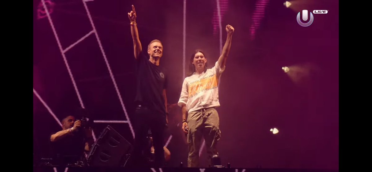 alba_gs8's tweet image. What Took You So Long para Tune Of The Year 🥹🩵 @arminvanbuuren 
#ULTRALIVE