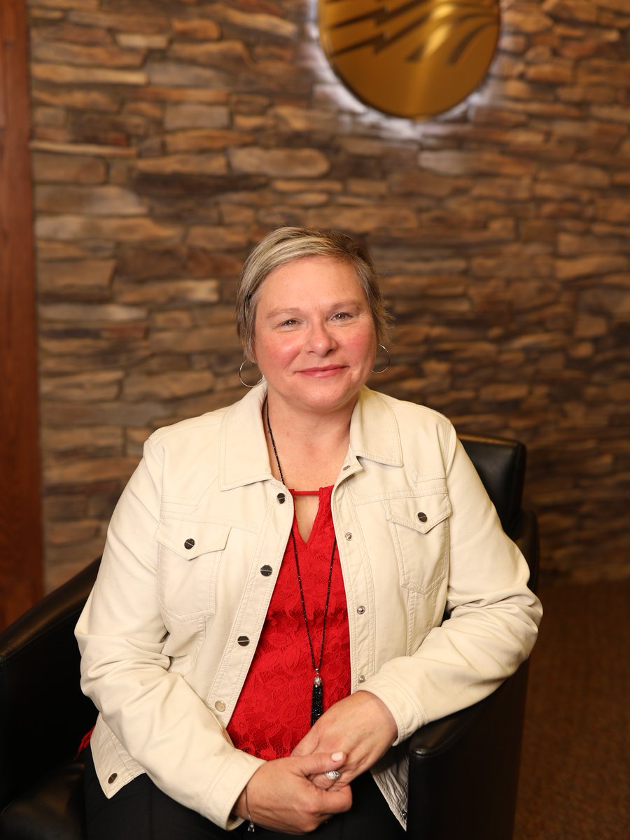 Big shoutout to Kim Kahn for hitting the impressive milestone of 10 years at Craighead Electric! Kim is doing fantastic work as a Member Service Rep at our Jonesboro office. Thanks for all you do, Kim! 🌟