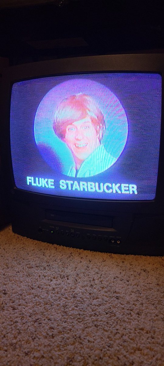 VickyChaiTea1's tweet photo. I don't remember Star Wars looking like this...
#hardwarewars #vhs #starwars #flukestarbucker https://t.co/vpoVXxvuL8