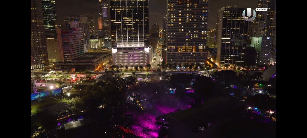 afrojack_31's tweet image. No words it's outstanding 🤌🥲🥹😭😭😭😭😭😭 @arminvanbuuren #UltraMiami2024 #ultra2024 #UltraMusicFestival magical