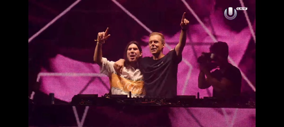 afrojack_31's tweet image. No words it's outstanding 🤌🥲🥹😭😭😭😭😭😭 @arminvanbuuren #UltraMiami2024 #ultra2024 #UltraMusicFestival magical